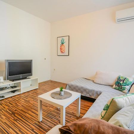 Apartment Guest House Leo Zadar Exterior foto